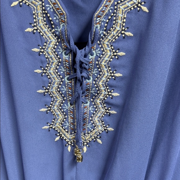 White House Black Market Blue Embroidered Garment - Picture 3 of 11